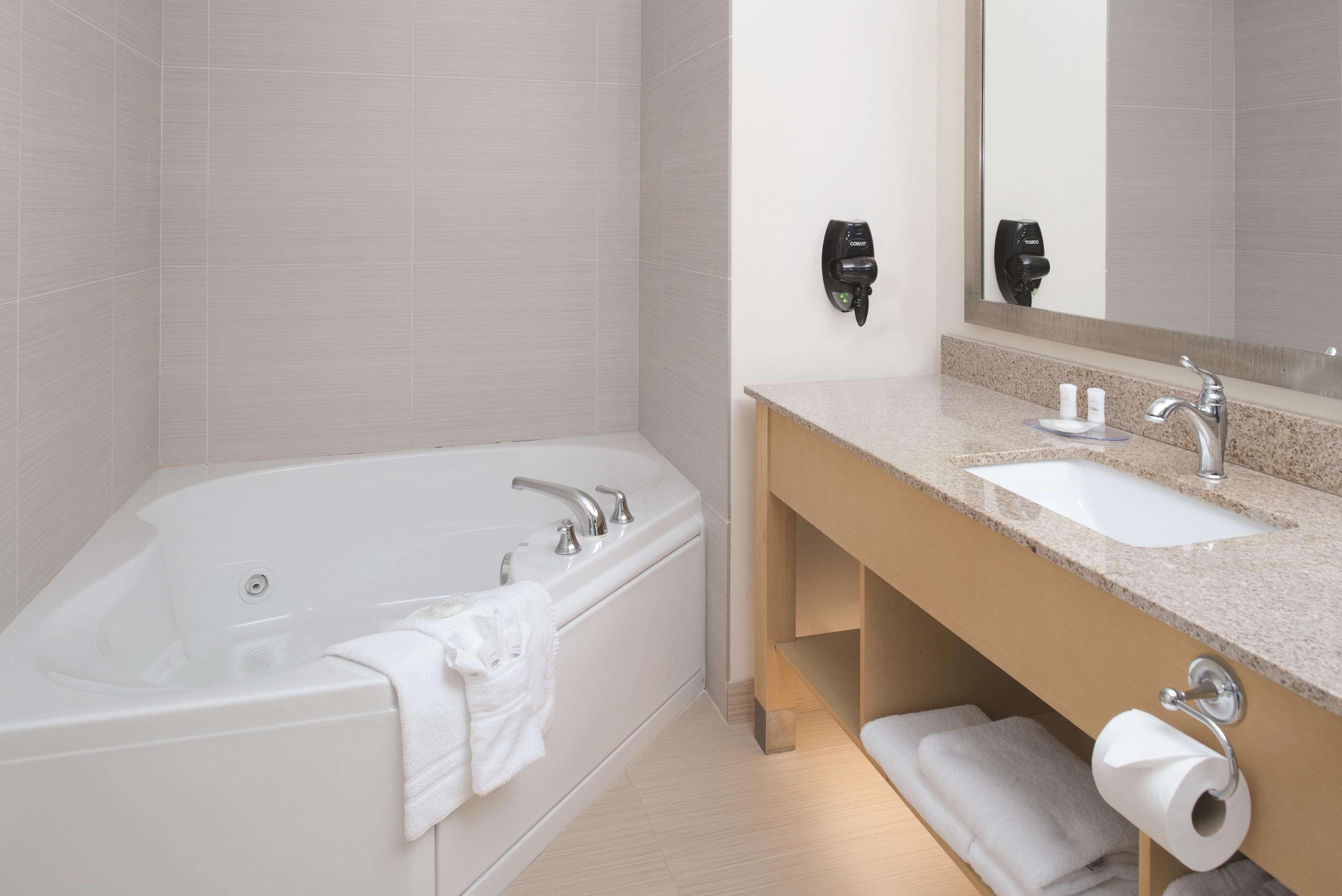Hotel La Quinta By Wyndham Grand Forks Zewnętrze zdjęcie