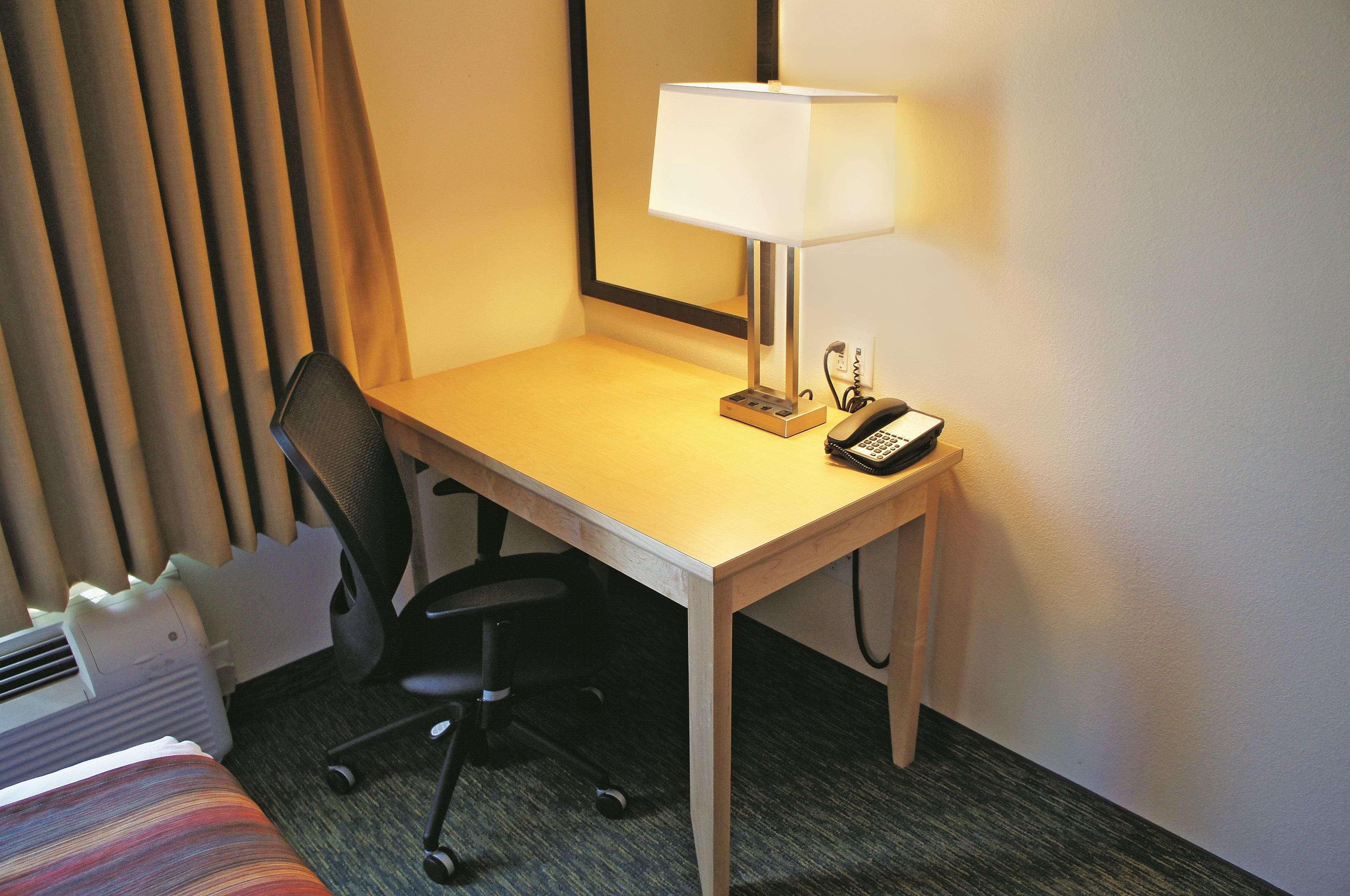 Hotel La Quinta By Wyndham Grand Forks Zewnętrze zdjęcie
